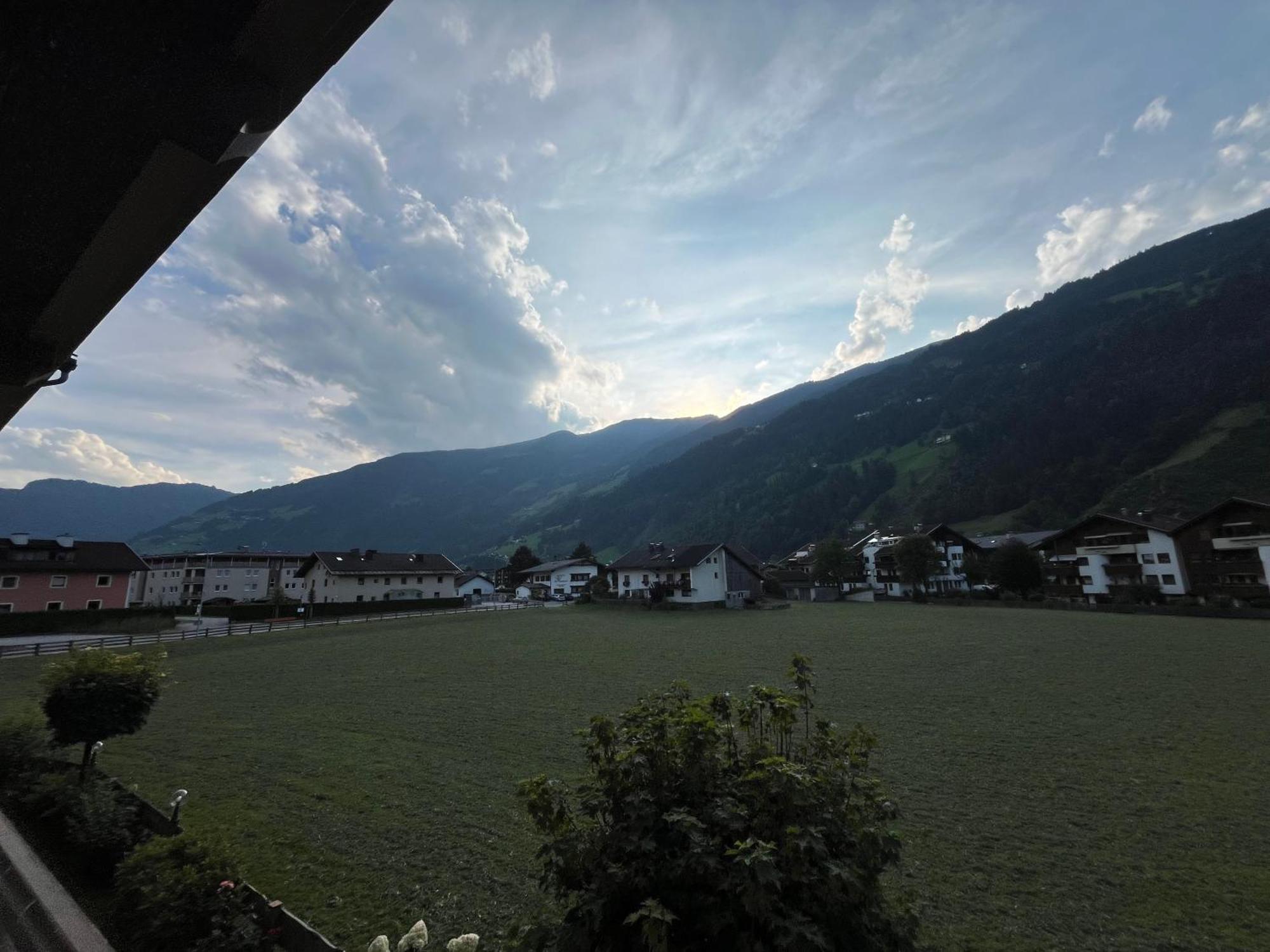 Zell Views Apartments Zell am Ziller Exterior photo